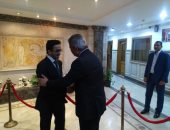 وزير الرياضة يستقبل مدير مكتب ولى العهد السعودى