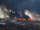 صور.. حريق هائل يلتهم عشرات السيارات فى هندوراس