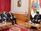 البابا تواضروس يستقبل محافظ سوهاج بالمقر البابوى بالعباسية