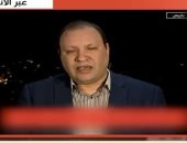 أستاذ سياسة يحرج "الجزيرة": فيلمكم تغافل انقلاب حمد بن خليفة على أبيه 