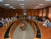 نائب رئيس جامعة أسيوط يلتقى وفد طلابى روسى من جامعتى داغستان وبيتاجورسيك