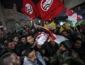 صور.. شهيد وعشرات المصابين الفلسطينيين فى المواجهات مع الاحتلال الإسرائيلى