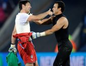 عصام الحضرى يزور بوفون منتصف إبريل