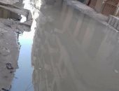 صور.. انتشار مياه الصرف بشارع أبو يوسف فى الإسكندرية والأهالى يستغيثون