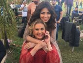 نجلاء بدر تهنئ الفنانة يسرا بعيد ميلادها