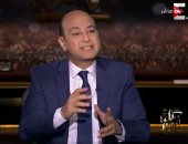 فيديو.. عمرو أديب يطالب وزارة الاتصالات بإصدار بيان قاطع حول الـ"فيسبوك" المصرى