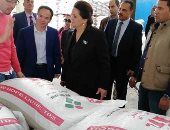 صور .. محافظ البحيرة تتفقد مصنع اعلاف باستثمارات صينية بالمناطق الصناعية بحوش عيسي 