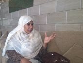 صور.. ميرفت محمود سيدة تحدت تقاليد الصعيد وعملت مأذونة بقنا