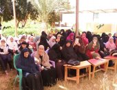 أهالى قرية العوينة بالداخلة يعقدون مؤتمرا لدعم السيسي فى الانتخابات.. صور