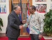 وزير الخارجية يسلم الرئيس الكينى رسالة من السيسى ويدعوه لزيارة القاهرة