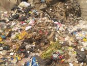 شكوى من انتشار القمامة بمدخل مجمع إسكو فى شبرا الخيمة