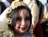 صور.. مئات المواطنين يحيون مهرجان اليوم الوطنى للزى التقليدى فى ليبيا