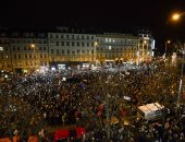 صور.. الآلاف يتظاهرون ضد الحكومة فى التشيك للمطالبة بحرية الإعلام