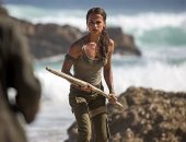 سخرية من حجم "صدر" أليشا فيكاندر بطلة Tomb Raider بعد أنجلينا جولى