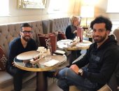 محمد صلاح ينشر صورته مع عبد الله السعيد فى إنجلترا