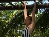 بالفيديو.. سانسا ستارك تستعد للموسم الأخير لـ"GOT" من جزر المالديف