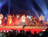 محمد منير يبدأ حفل الأقصر عاصمة الثقافة بأغنية "ياعروسة النيل ياحته من السما"