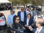 النائبتان غادة عجمى ومارجريت عازر يتابعان سير انتخابات الرئاسة فى الكويت