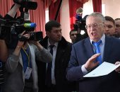 فيديو.. مرشح بالانتخابات الرئاسية الروسية يعرض تصويته لنفسه أمام الكاميرات