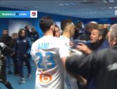 فيديو.. "خناقة" عنيفة بين لاعبى مارسيليا وليون بعد قمة الأمس