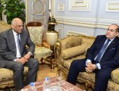 محافظ سوهاج يلتقى رئيس البرلمان ويستعرض خطة المحافظة للانتخابات الرئاسية