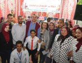 صور.. جامعة سوهاج تكرم الأمهات العاملات بالمدن الجامعية