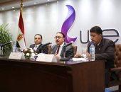 وزير الاتصالات يلتقى قيادات الشركة المصرية للاتصالات والعاملين بالقرية الذكية