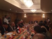 وزير التنمية المحلية يعقد جلسات مع رؤساء القرى ونواب البرلمان بقنا