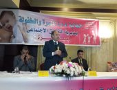 محافظ الإسكندرية: مستعدون لسباق انتخابات الرئاسة.. مازحا الأمهات: زودنا الحبر (فيديو)