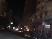 صور.. الظلام يخيم على شارع السلام فى السيوف بالإسكندرية والأهالى يستغيثون