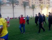 شاهد.. إيقاف مباراة بلدية المحلة وكوم حمادة 10 دقائق بعد الاعتداء على الحكم