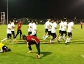 صور.. جمل تكتيكية وتدريب بدنى فى مران المنتخب الأولمبى