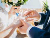 ماذا يحدث إذا طبق الشرع وتكفل العريس بكل التزامات الزواج؟