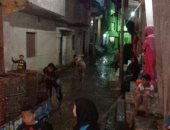 صور.. قارئ يشكو من غرق شوارع قرية الميمون ببنى سويف فى مياه الصرف الصحى