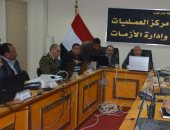 محافظ الوادى الجديد يتابع غرفة عمليات الانتخابات الرئاسية بالمحافظة