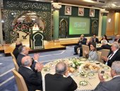 صور.. رجال الدولة والسياسة والإعلام فى حفل الاحتفاء بالوزير أحمد قطان.. مصطفى الفقى: فتح أبواب السفارة على الثقافة والفكر والسياسة.. فاروق جويدة: تحمل المسئولية فى فترة عاصفة عربيا وإقليميا ودوليا