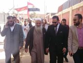 صور.. رئيس برلمانية حزب النور يدلى بصوته فى انتخابات الرئاسة بالعجمى