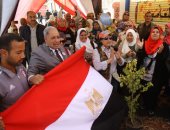 احتشاد ناخبي منطقة الإسعاف أمام لجنة مدرسة أبو الفرج للإدلاء بأصواتهم