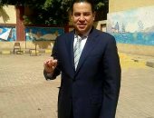 وزير قطاع الأعمال العام يدلى بصوته فى الانتخابات الرئاسية بالمعادى.. صور