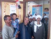 صور.. توافد أهالى مركز الوقف بقنا للإدلاء بأصواتهم فى الانتخابات الرئاسية