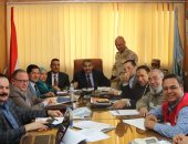 صور.. محافظ كفر الشيخ يتابع العملية الانتخابية بغرفة العمليات بالديوان