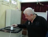 صور.. مرتضى منصور يدلى بصوته فى الانتخابات الرئاسية