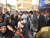 صور .. محافظ أسيوط يتفقد اللجان الانتخابية 