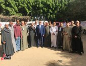 نائب عن البحيرة يقود مئات الناخبين للتصويت فى انتخابات الرئاسة (صور)