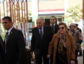 صور.. وصول وزير الخارجية لمدرسة سيزا نبراوى بالقاهرة الجديدة للإدلاء بصوته بالانتخابات