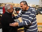 صور.. حسن صقر يدلى بصوته فى الانتخابات الرئاسية ويطالب الشعب المصرى بالمشاركة