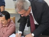 وزير الشباب والرياضة يدلى بصوته فى الانتخابات الرئاسية بالمهندسين.. صور