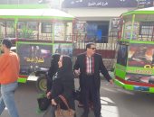 الطفطف ينقل ناخبى كفر الشيخ للجان على إيقاع الأغانى الوطنية (صور)