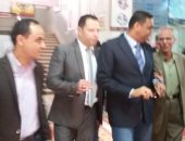 صور.. سكرتير عام المنوفية يتفقد اللجان الانتخابية