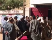 مروحيات القوات المسلحة تحلق بسماء الجيزة والقاهرة لتأمين اللجان الانتخابية